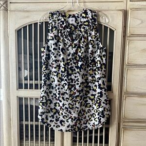 Chic Leopard Print Sleeveless Blouse